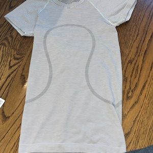 Brand new striped swiftly tech 2.0 size 0